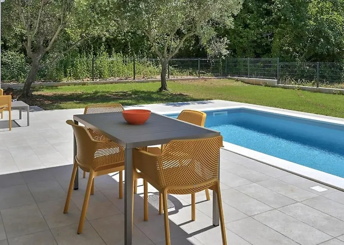 Villa Solis With Heated Pool *