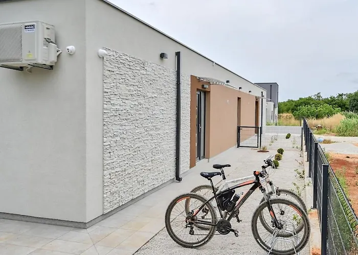 빌라 Solis With Heated Pool Ližnjan